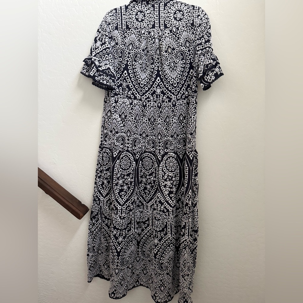 Chico's Black and White Printed Short Sleeve Maxi Dress